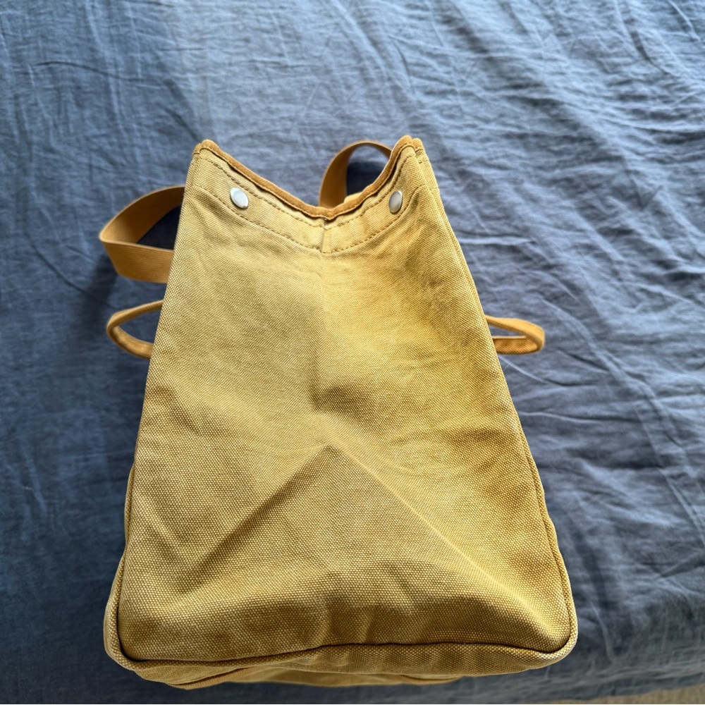 Alex Mill The Perfect Weekday Tote in Golden Khaki - Picture 4 of 11